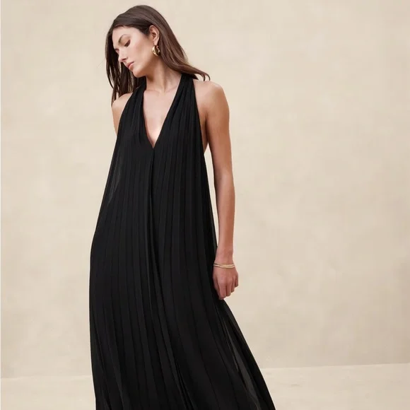 banana republic black pleated dress Shop Banana Republic Clothing and Dresses at SilkRoll. Trade with us!